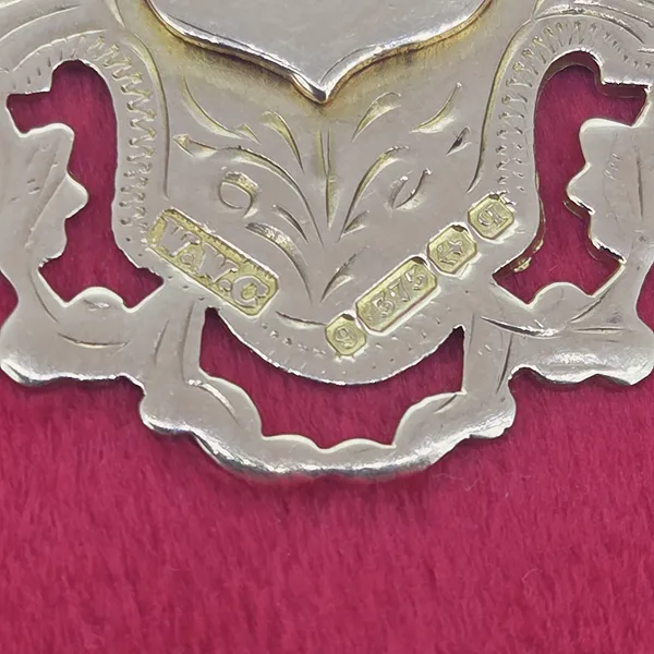 Date 1915! Antique Medal in 9ct Gold by William Walter Cashmore- Close Up 