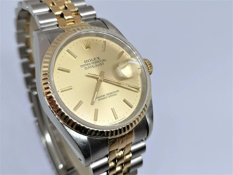 Rolex DateJust 36mm 16233- Crown View 